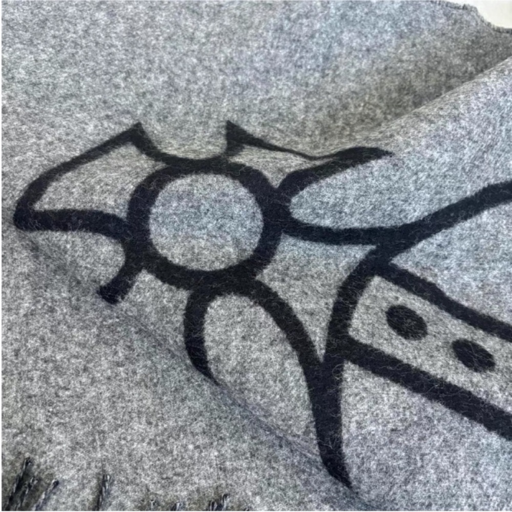 Vivienne Westwood wool scarf - Picture 7 of 9